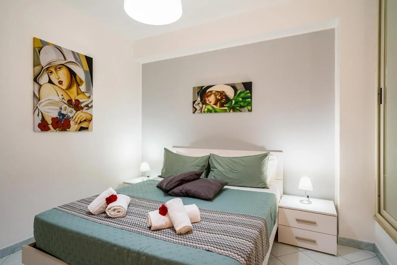 Loft Baia Di Letojanni Apartment