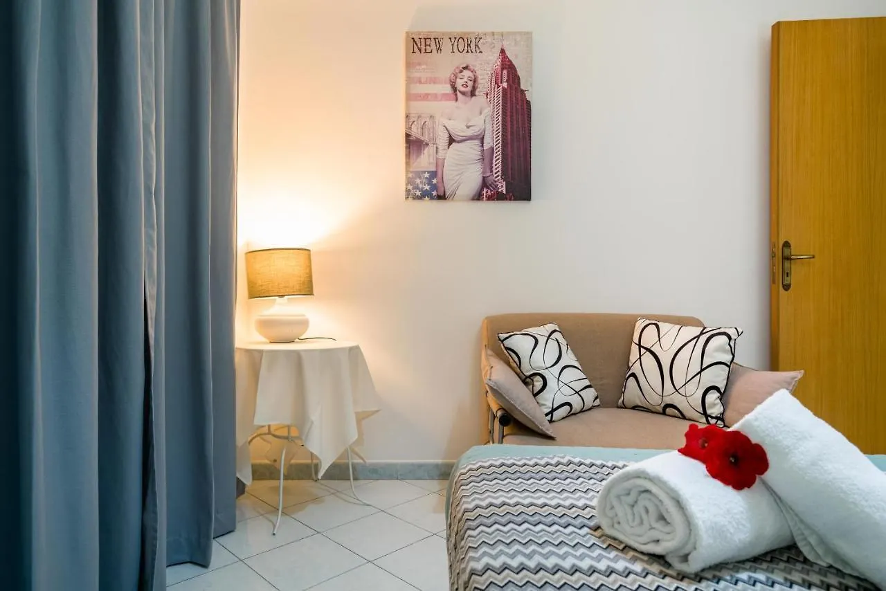 Loft Baia Di Letojanni Apartment