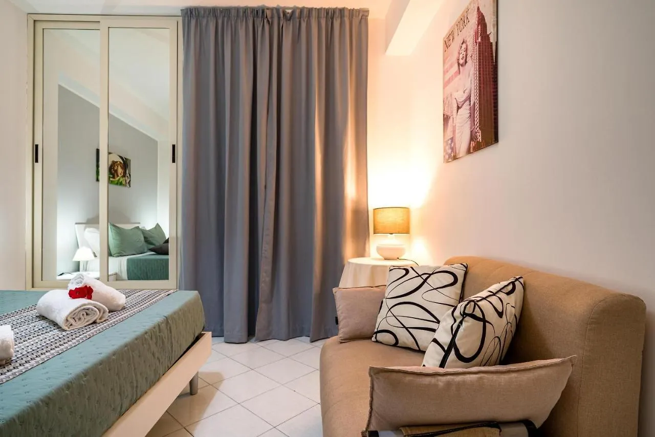 Loft Baia Di Letojanni Apartment